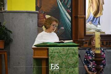 Lomo Magullo le da la bienvenida a su nuevo párroco/Francisco Javier Santana.